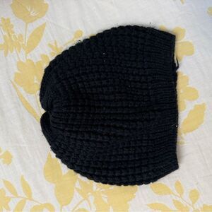 Cozy Black Knit Beanie